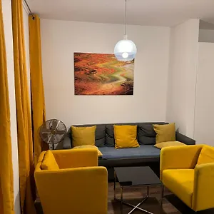 Greeny Apartment